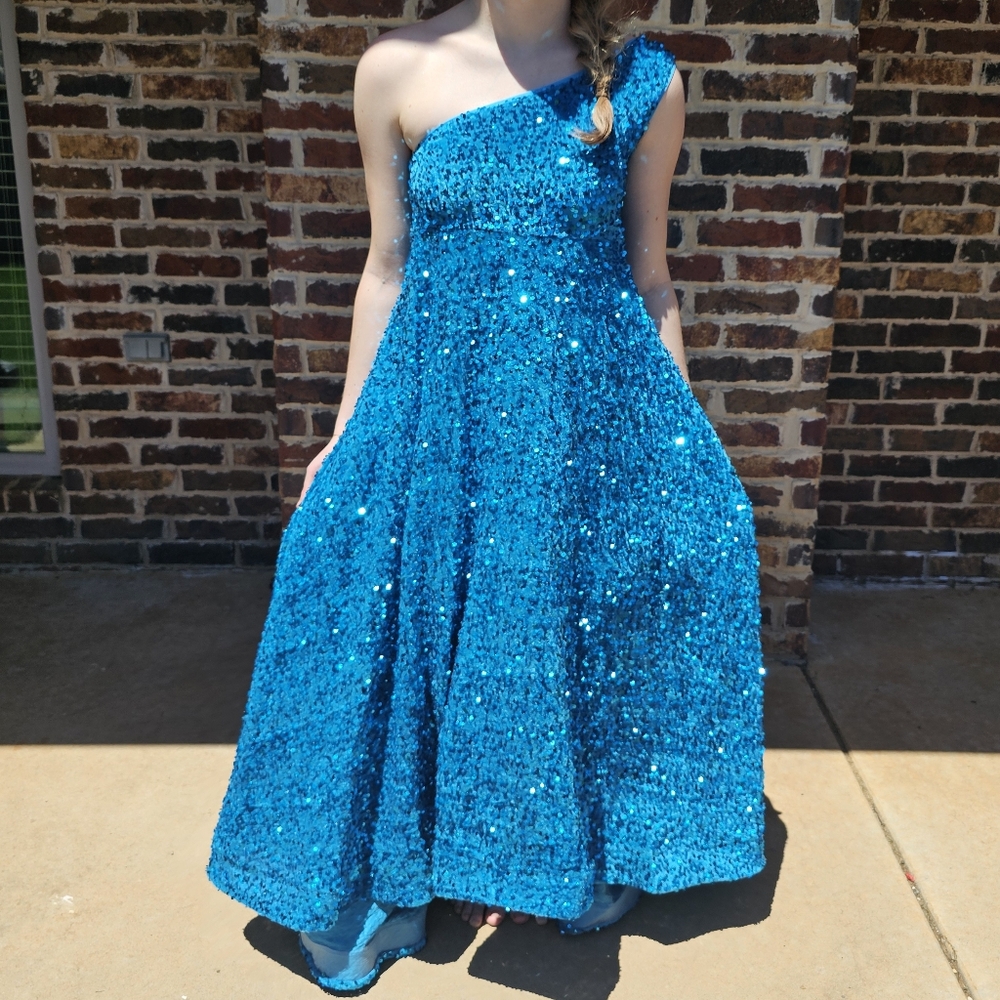 Sparkling Blue Sequin Gown